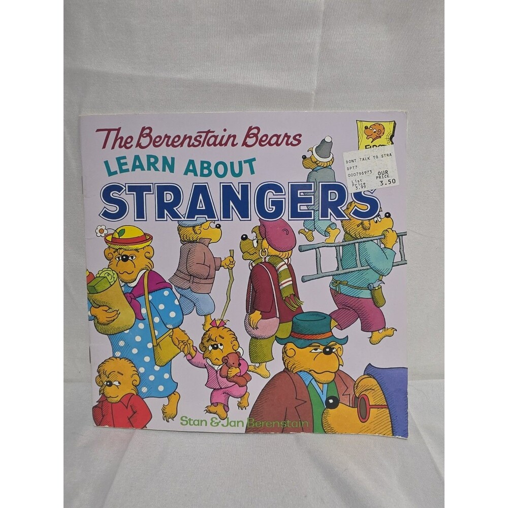 1985 “The Berenstain Bears’ Learn About Strangers“ Paperback Book” (MH156)
